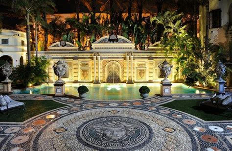 versace alberghi|versace hotel booking.